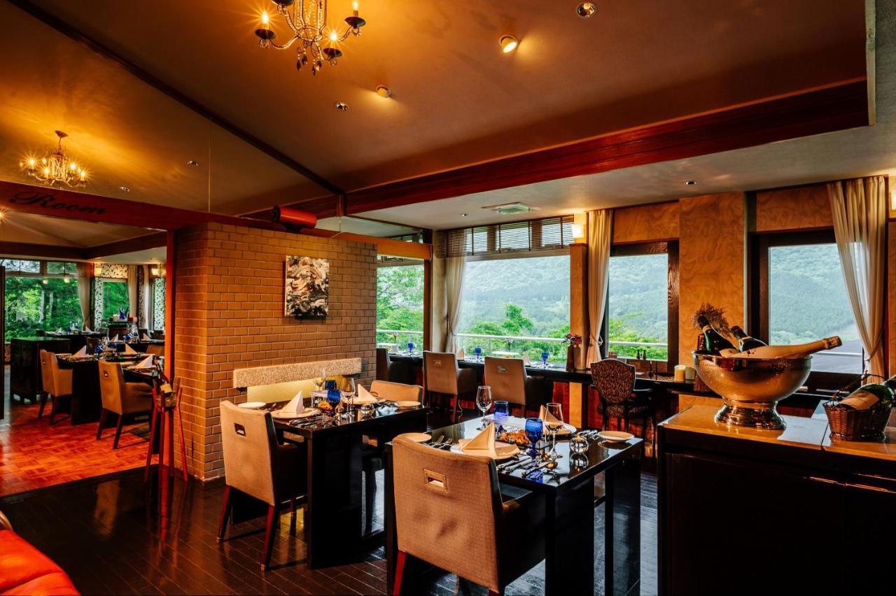 Fontane Bleau Sengokutei Hotel