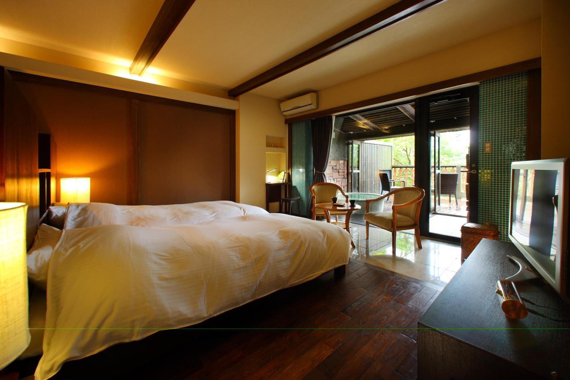 Fontane Bleau Sengokutei Hotel