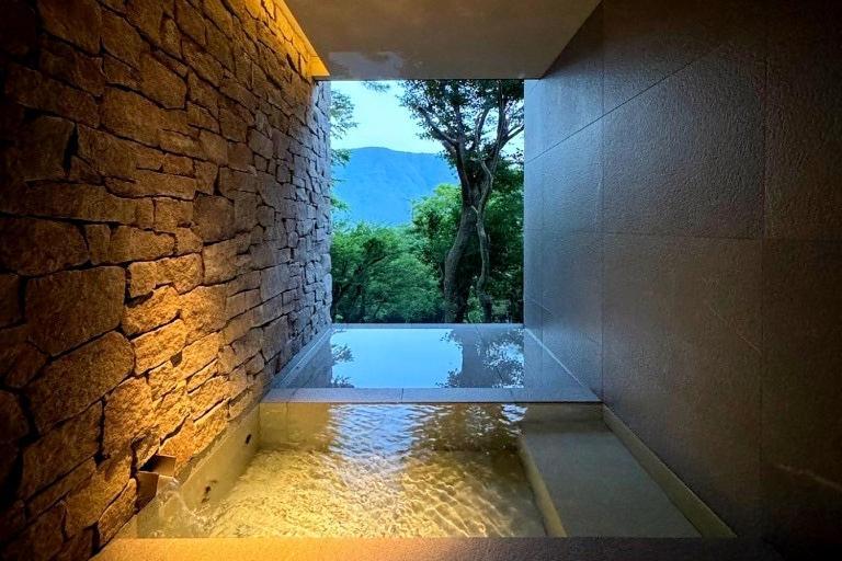 Fontane Bleau Sengokutei Hotel Hakone
