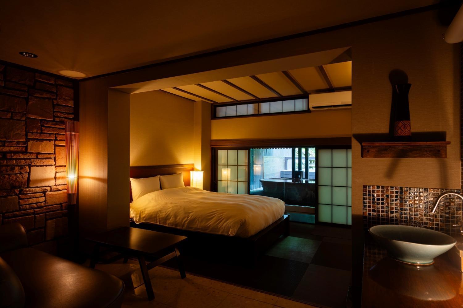 Fontane Bleau Sengokutei Hotel
